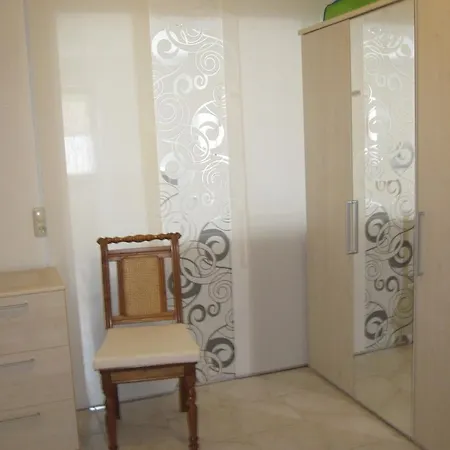 Auel Apartment
