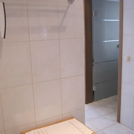 Auel Apartment *
